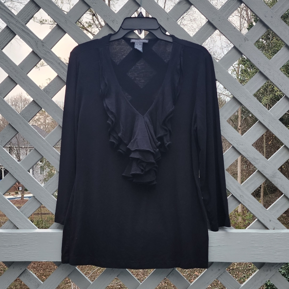L Ruffle black Romantic top - Picture 9 of 9